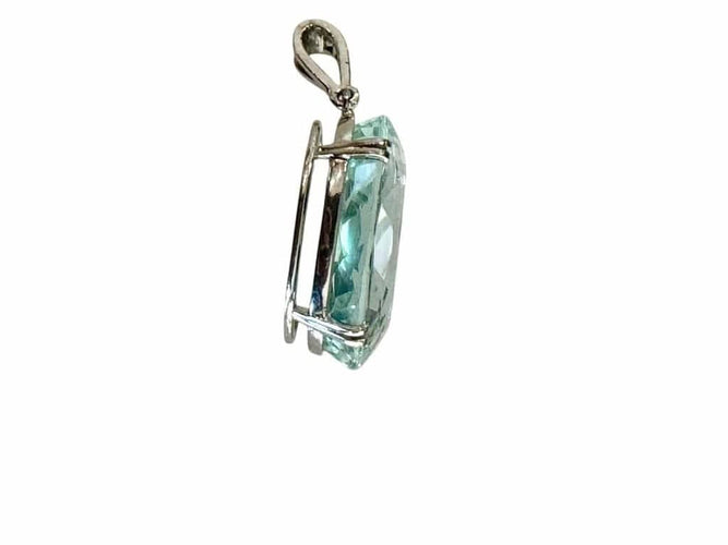 Pendentif Pendentif en platine à l’aigue-marine et diamants 58 Facettes
