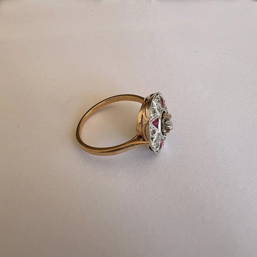 Bague 54 Bague en or jaune et gris 18 carats avec diamants et rubis 58 Facettes BAF042