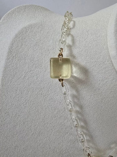 Collier Chanel Ice Cube - Collier vintage en métal doré et résine 58 Facettes