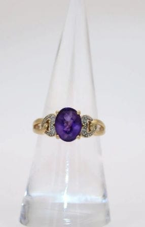 Bague 54 Bague vintage en or jaune 18K, améthyste et diamants 58 Facettes