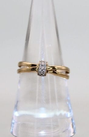 Bague 56 Bague en or jaune 18 carats sertie de 8 diamants 58 Facettes