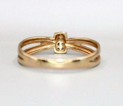 Bague 56 Bague en or jaune 18 carats sertie de 8 diamants 58 Facettes