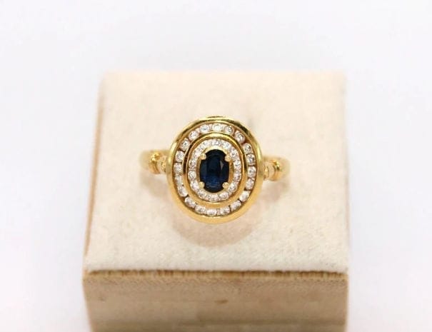 Bague 57 Bague Pompadour vintage en or jaune 18 carats, saphir et diamants 58 Facettes