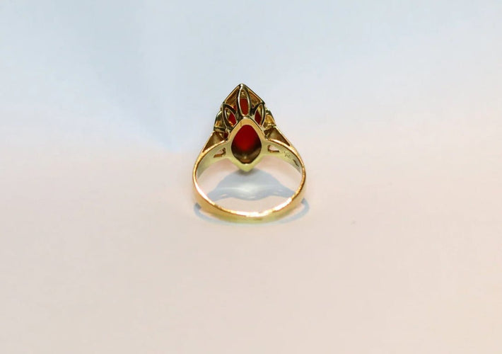 Bague Bague vintage en or jaune 14 carats avec cornaline 58 Facettes