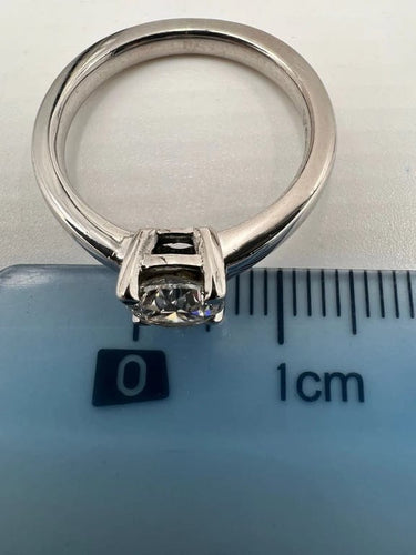 Bague 55 Solitaire - Bague en or blanc avec diamant 0,83 ct 58 Facettes