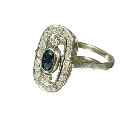 Bague 57 Bague en or blanc au saphir ovale et diamants 58 Facettes 56