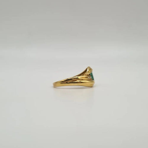 Bague 54.5 Bague en or jaune 18 carats avec émeraude ovale et diamants 58 Facettes