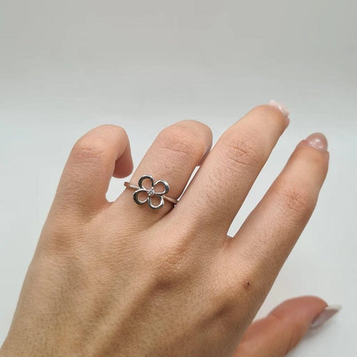 Bague 54 Bague trèfle 4 feuilles en or blanc 18 carats et diamant 58 Facettes