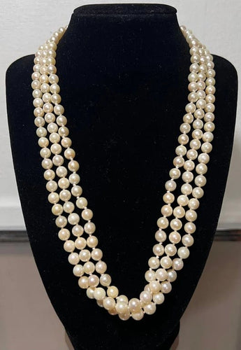 Collier Collier 3 rangs de perles de culture Akoya avec fermoir 8 diamants 58 Facettes