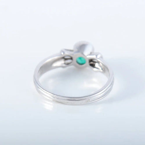 Bague 57 Bague solitaire en or blanc 18K avec émeraude 58 Facettes