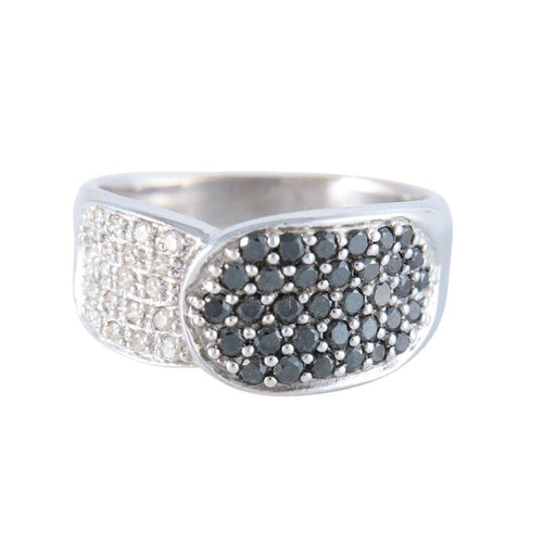 Bague 57 Bague pavée en or blanc 18K avec onyx et diamants 58 Facettes
