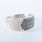 Bague 57 Bague pavée en or blanc 18K avec onyx et diamants 58 Facettes