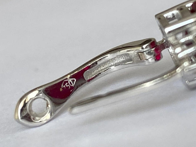Boucles d'oreilles Boucles d’oreilles puces en or blanc 18 carats, rubis et diamants 58 Facettes