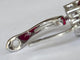 Boucles d'oreilles Boucles d’oreilles puces en or blanc 18 carats, rubis et diamants 58 Facettes