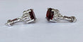Boucles d'oreilles Boucles d’oreilles puces en or blanc 18 carats, rubis et diamants 58 Facettes