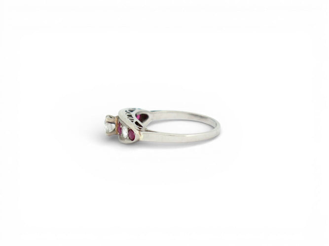Bague 53 bague art deco t54 sertie de diamants 0.45ct & rubis 0.25ct en or blanc 18k 58 Facettes 273171