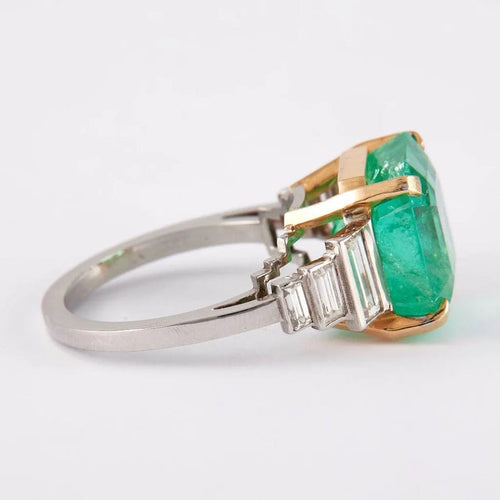 Bague 53 Bague émeraude et diamants en or jaune et or gris 750 58 Facettes