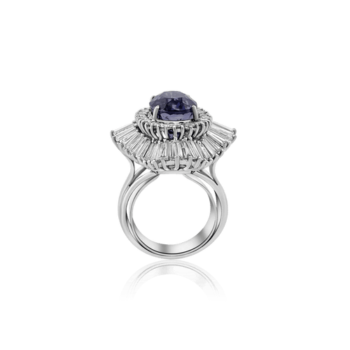 Bague 57 Bague en or blanc 18 carats avec saphir de Ceylan 10,06 ct et diamants 58 Facettes F24