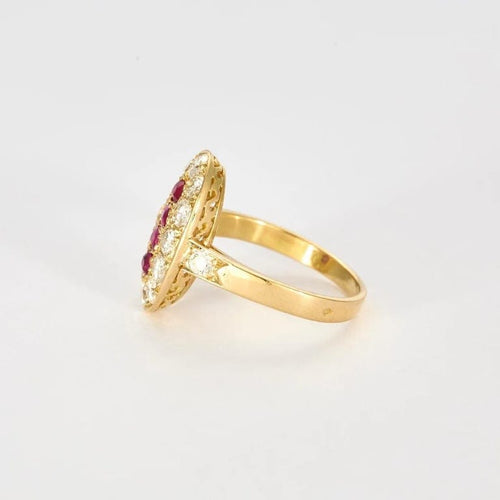 Bague 61 Bague en or jaune 18 carats avec rubis et diamants 58 Facettes