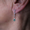 Boucles d'oreilles Pendantes - Boucles d’oreilles en or blanc 18 K, émeraudes et diamants 58 Facettes UKA000091FV