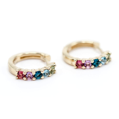 Boucles d'oreilles RAINBOW - Boucles d’oreilles créoles en or jaune 18K et gemmes 58 Facettes UKA000102LF