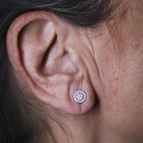 Boucles d'oreilles Boucles d’oreilles dormeuses en or blanc 18K et diamants 58 Facettes UKA000105LF