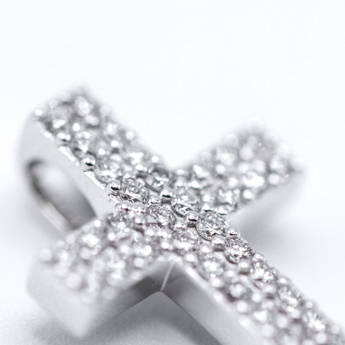 Pendentif Pendentif croix - Pendentif en or blanc 18K et diamants 58 Facettes UKA000109LF