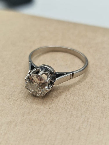 Bague 50 Bague solitaire vintage en or blanc 18 ct et diamant 0,70 ct 58 Facettes CV-008