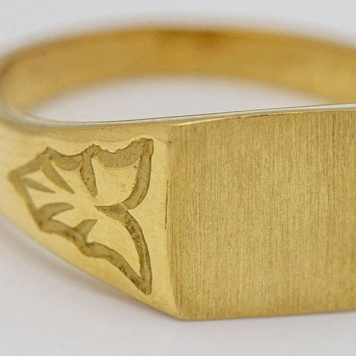 Bague 58 Chevalière carrée en or jaune 18 carats 58 Facettes D359736LF