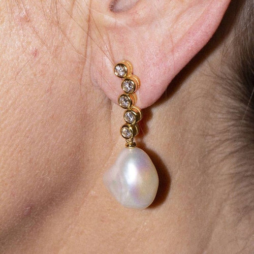 Boucles d'oreilles STILL - Boucles d'oreilles avec perles et diamants en or jaune 18 carats 58 Facettes D360288JE