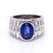 Bague 54 Bague en or blanc 18 kt avec saphir du Cachemire et diamants 58 Facettes D360602LF