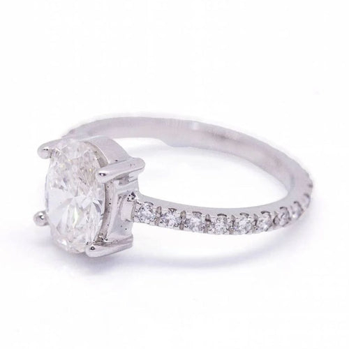 Bague 47 Bague solitaire en or blanc 18 kt avec diamant ovale 1,01 ct 58 Facettes D360903FV