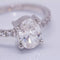 Bague 47 Bague solitaire en or blanc 18 kt avec diamant ovale 1,01 ct 58 Facettes D360903FV
