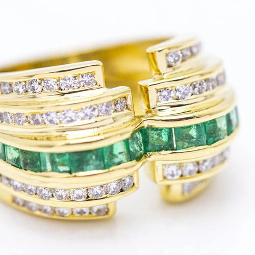 Bague 52 Bague diamants et émeraudes en or jaune 18 ct 58 Facettes N102925EJ