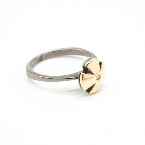 Bague 53.5 Bague en or jaune 18 carats, argent et diamant taille brillant 58 Facettes D363900SO