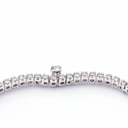 Collier Collier en or blanc 18 carats et diamants taille brillant 58 Facettes D364222LF