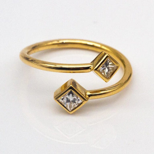 Bague 53 Bague Princess en or jaune 18 carats et diamants taille princesse 58 Facettes D364481GM