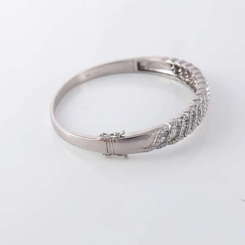 Bracelet Bracelet jonc en or blanc 18 ct et diamants 58 Facettes 1