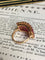 Bague 49 Bague rectangulaire en or jaune 18K et rubis birmans 58 Facettes 236