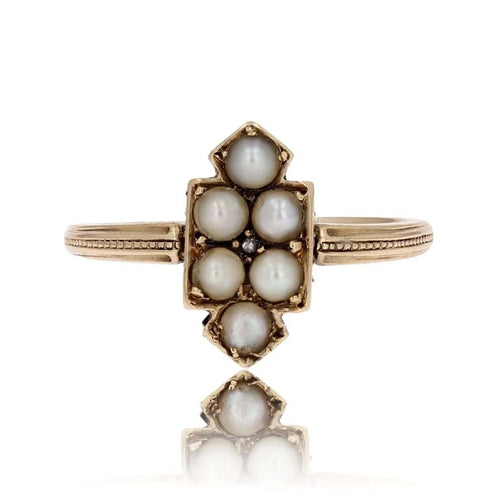Bague 56 Bague ancienne écusson en or jaune 18 carats, perles fines et diamant 58 Facettes 24-016