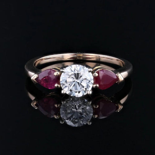 Bague 54 Baume - Bague trilogie en or jaune 18 carats avec diamant et rubis 58 Facettes 24-158