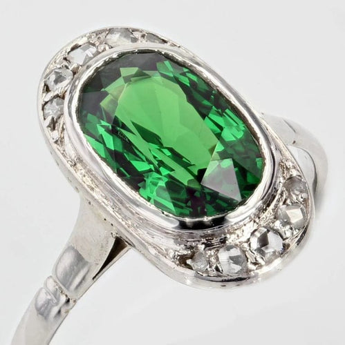 Bague 51 Bague ancienne ovale en or blanc 18 carats avec tsavorite et diamants 58 Facettes 22-491