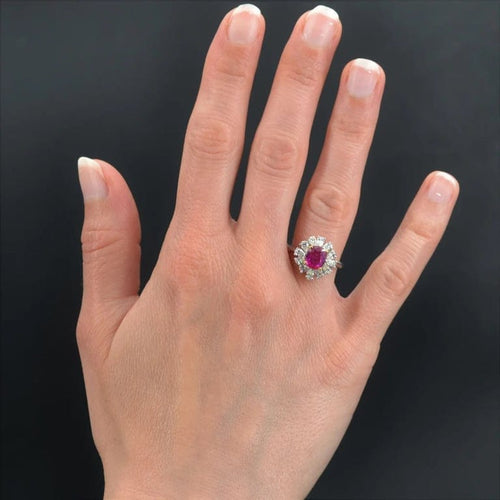 Bague 53 Bague fleur en or blanc 18 carats avec saphir rose et diamants 58 Facettes 22-236