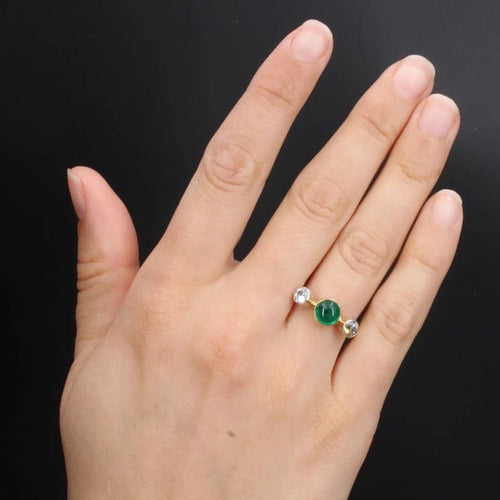 Bague 54 Bague émeraude cabochon et diamants en or jaune 18 carats 58 Facettes 21-727