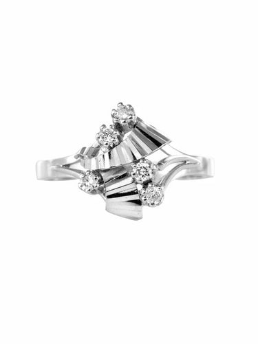 Bague 56 Bague vintage en or blanc 18 carats et diamants 58 Facettes 20-095-51
