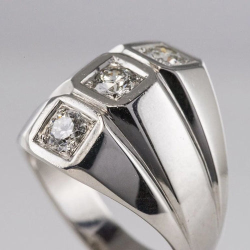 Bague 53 Bague moderniste en or blanc 18 carats et diamants 58 Facettes 20-203-50