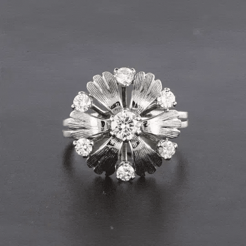 Bague 51 Bague pétales en or blanc 18 carats et diamants 58 Facettes 20-150-49