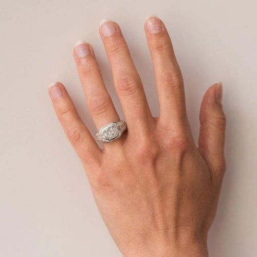 Bague 51 Bague diamants taille princesse en or blanc 18 carats 58 Facettes 01-186-1895002-51