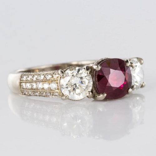 Bague 53 Bague en or blanc 18 carats rubis et diamants pavés 58 Facettes 05-118-3177552-53