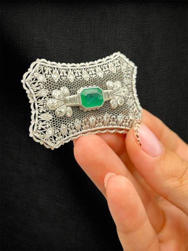 Broche Il Reticolo dei Sogni - Broche en platine diamants et émeraude 58 Facettes spilla platino